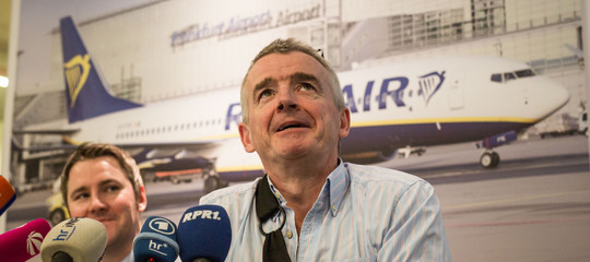 Ryanair: “Voli cancellati per 385.000 passeggeri”