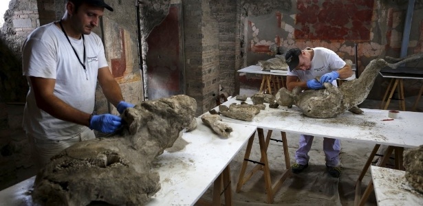 Construções inéditas são achadas em Pompeia