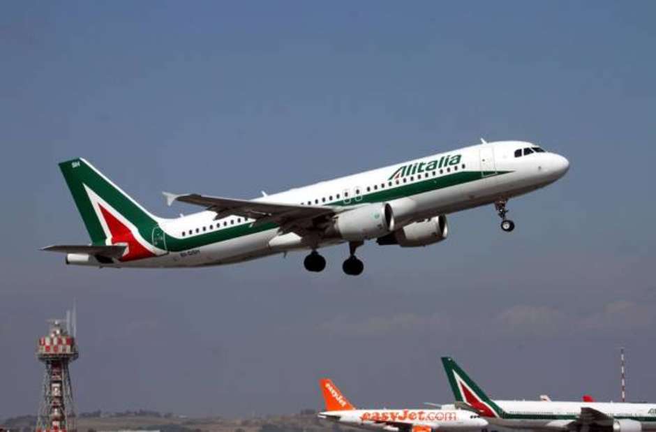Governo estuda plano para reestatizar Alitalia