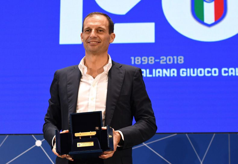 Allegri é eleito o melhor técnico da temporada na Itália