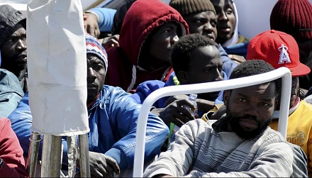 Chegada de migrantes à Itália cai 80% em 2018