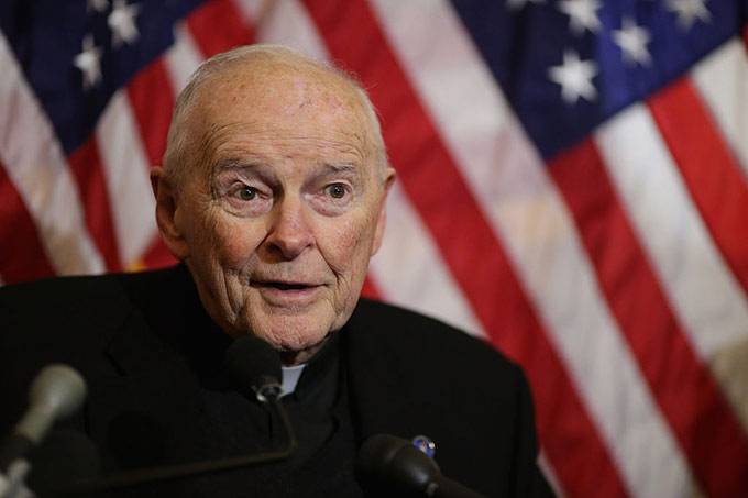 Papa Francisco expulsa ex-cardeal americano por abuso de menores