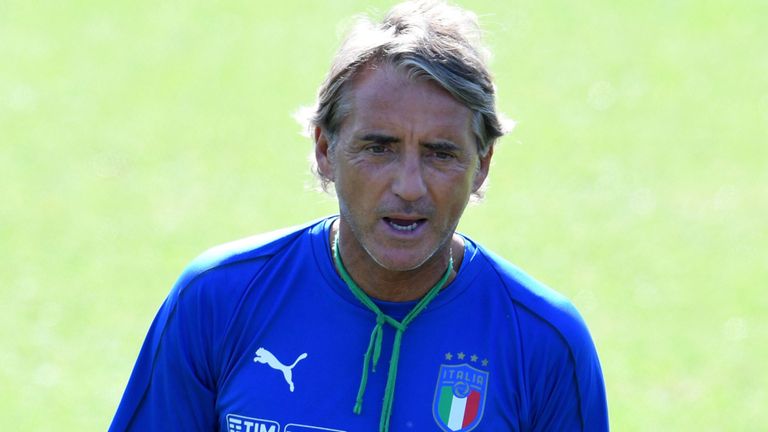 Mancini convoca seleção italiana para Eliminatórias da Euro