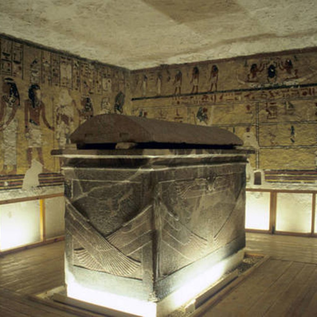 Universidade de Pisa recria e imprime em 3D tumba egípcia de 2.300 anos a.C