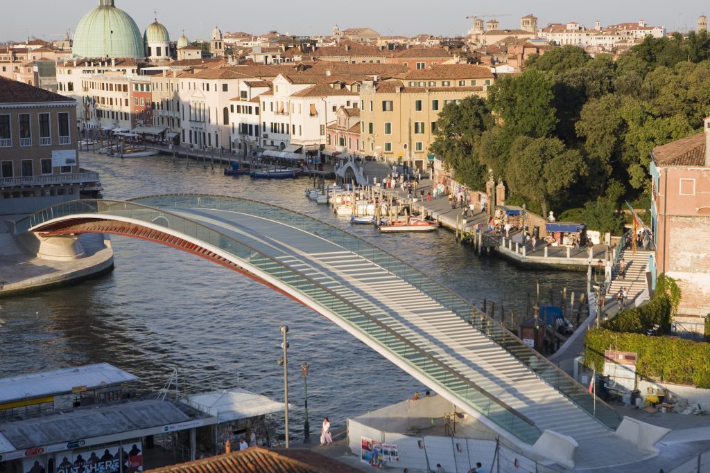 Arquiteto Calatrava é condenado por ‘negligência’ em ponte em Veneza