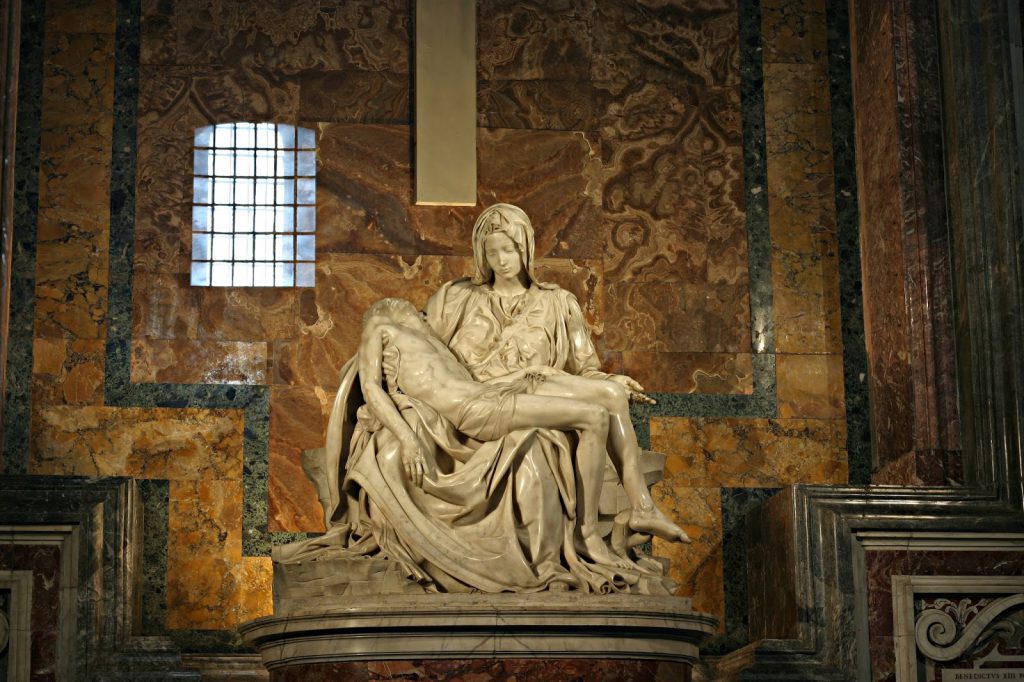 Pietà de Michelangelo será restaurada diante do público