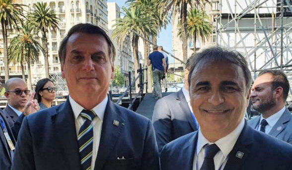 Bolsonaro e Merlo se encontram em posse do novo presidente do Uruguai, Lacalle Pou
