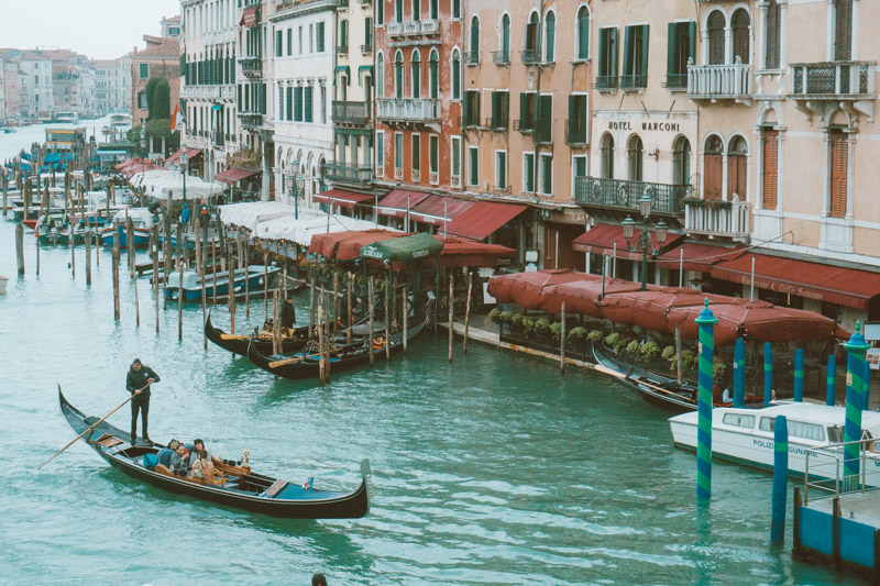 Fabricantes de gôndolas de Veneza enfrentam maré baixa na pandemia