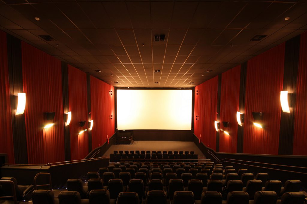 Itália reabrirá cinemas e teatros a partir da próxima segunda-feira