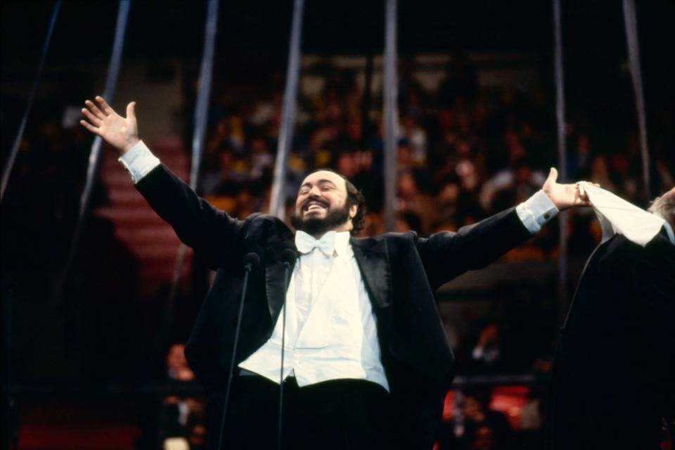 Pavarotti ganhará estrela póstuma na Calçada da Fama