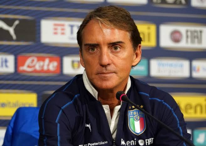 Técnico da seleção italiana, Roberto Mancini testa positivo para Covid-19
