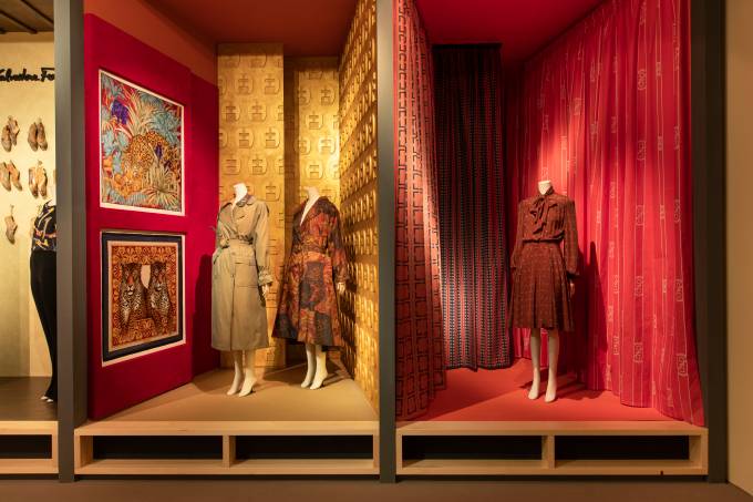 Salvatore Ferragamo lança exposição virtual sobre a história da seda