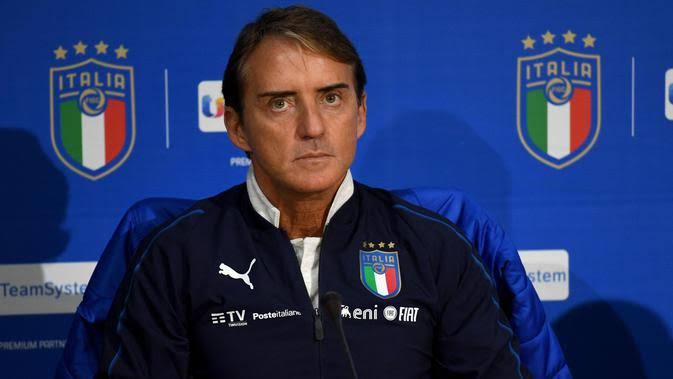 Mancini diz que seleção da Itália não deve ter prioridade na fila da vacinação contra Covid