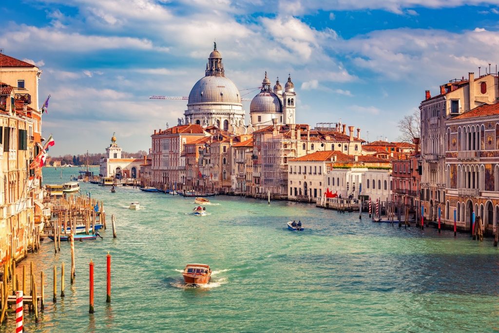 Câmara da Itália aprova projeto de lei para vetar grandes navios no centro Veneza