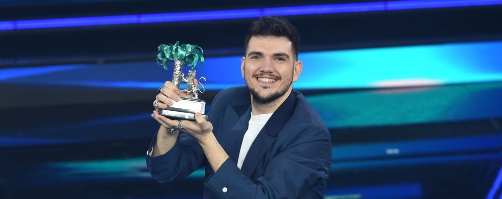 Vencedor de ‘Novas Propostas’ do Festival di Sanremo participa de entrevista ao vivo sobre canção premiada