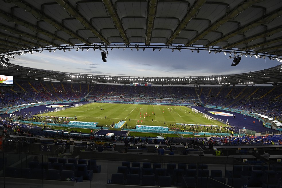 Coronavírus: Itália veta entrada de ingleses sem quarentena no estádio Olímpico de Roma