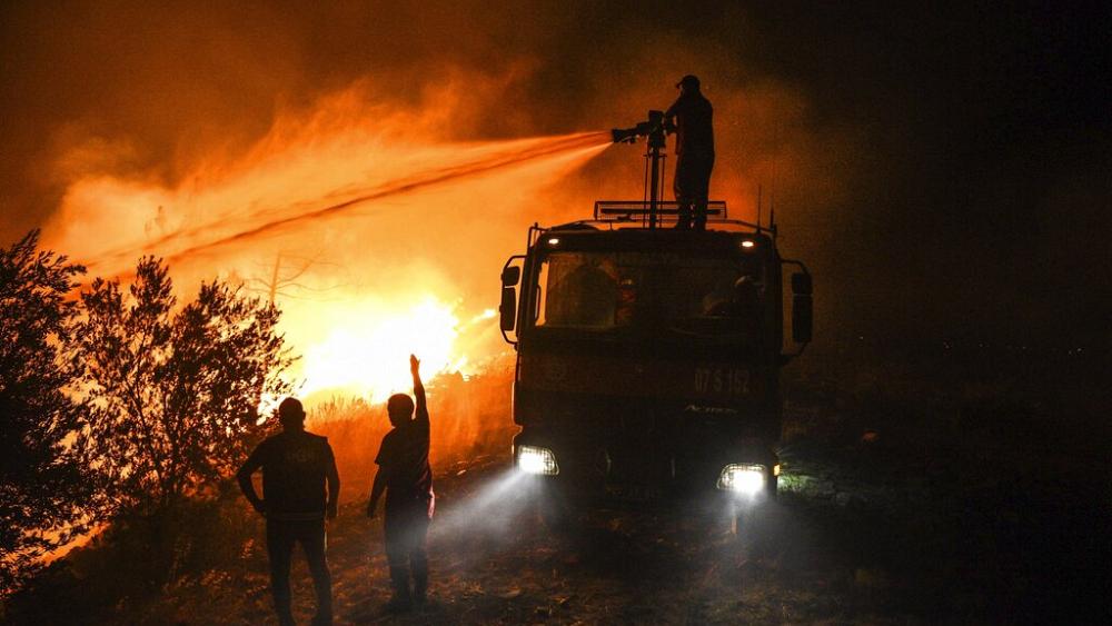 Sicília pede ajuda ao governo da Itália para combater incêndios florestais