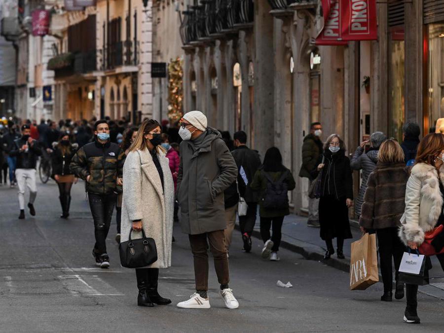 Sicília obriga uso de máscaras em locais abertos