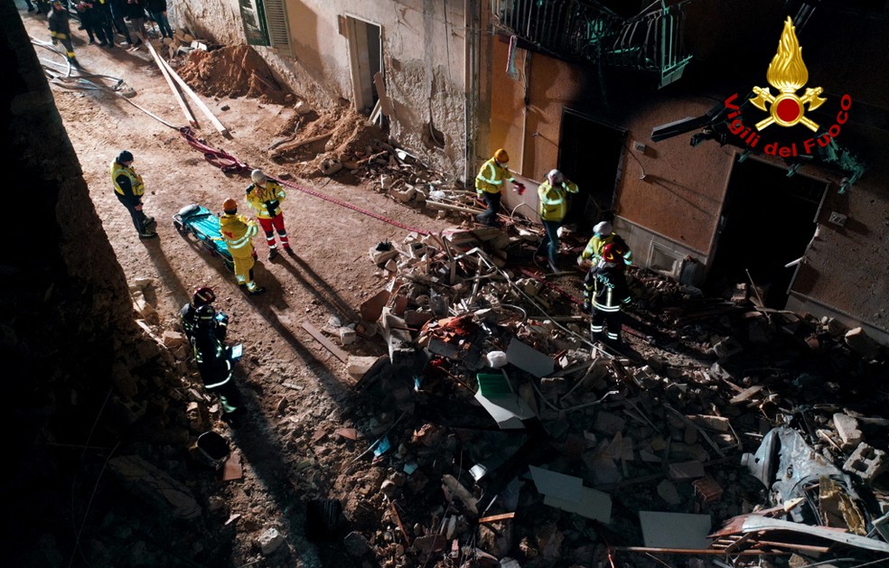 Após vazamento de gás, prédios desabam na Sicília e deixam 3 mortos