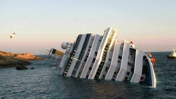Tribunal de Gênova decide por indenização de passageiro de cruzeiro por estresse pós-naufrágio