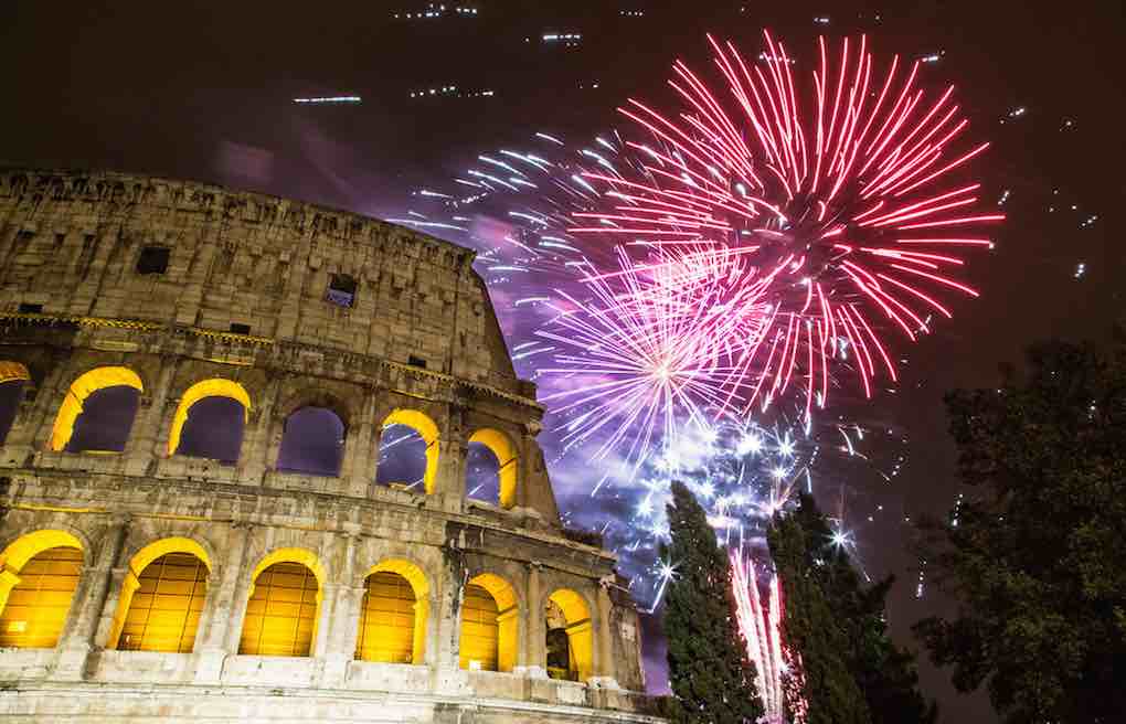 Prefeitura de Roma proíbe disparo de fogos de artifício no Ano Novo