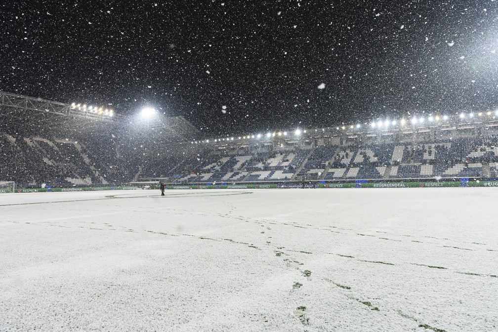 Por forte nevasca em Bérgamo, jogo da Atalanta na Champions é adiado