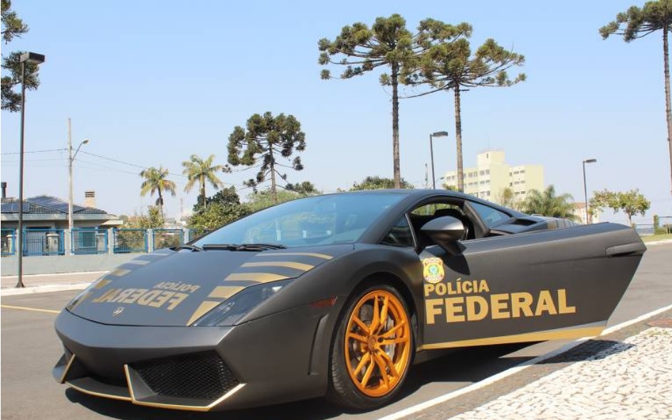 Lamborghini de R$ 800 mil vira viatura da Polícia Federal