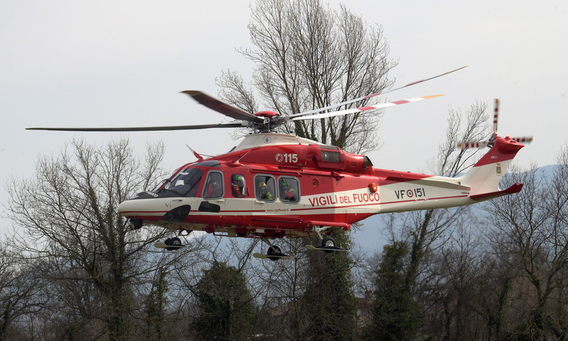 Autoridades italianas fazem busca por helicóptero desaparecido com sete pessoas