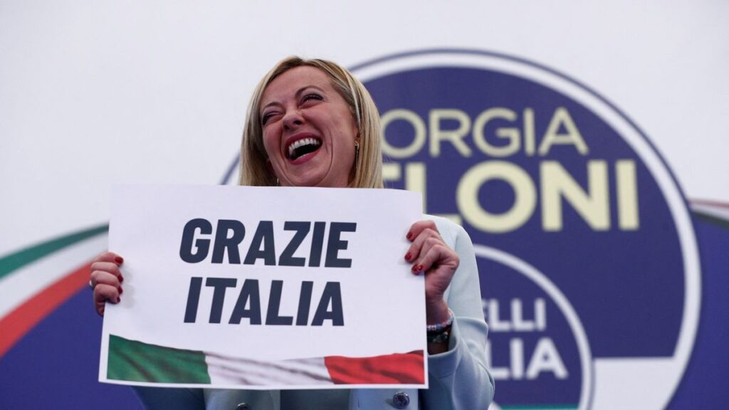 Em discurso após vitória, Meloni promete ‘unir’ a Itália