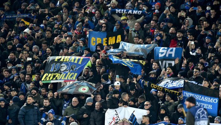 Torcedores da Juventus entoam cântico antissemita em partida contra Fiorentina