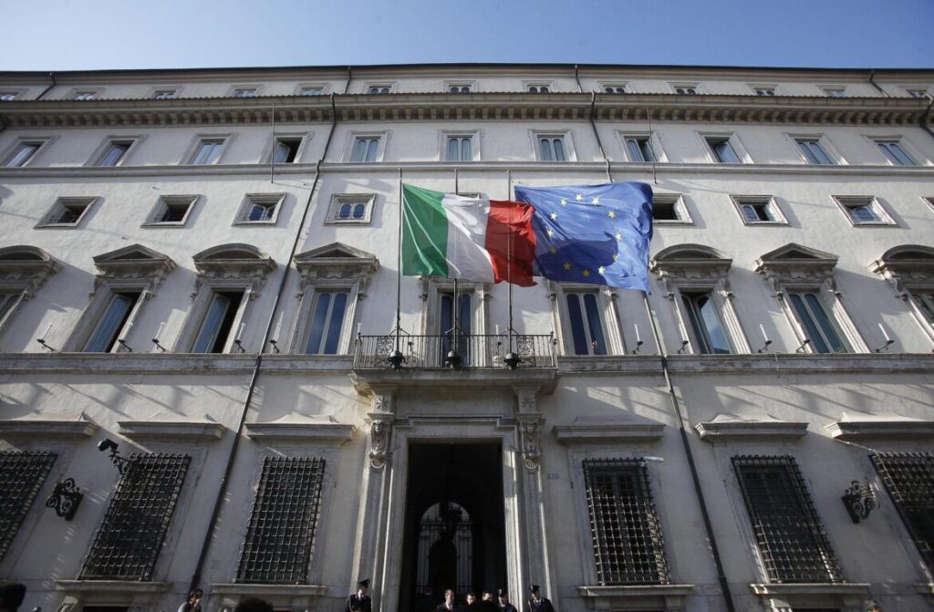 Governo da Itália aprova terceiro pacote bilionário  para famílias e empresas contra inflação