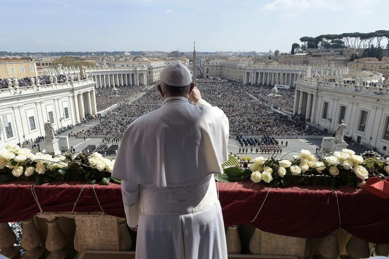 Papa Francisco reza por governo da líder de extrema direita da Itália Giorgia Meloni