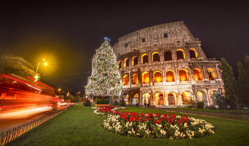Cidade de Roma inaugura maior vila de Natal da Europa