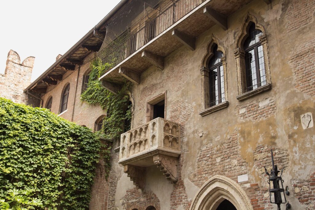 Prefeitura de Verona estuda começar a cobrar ingressos para ‘sacada de Julieta’