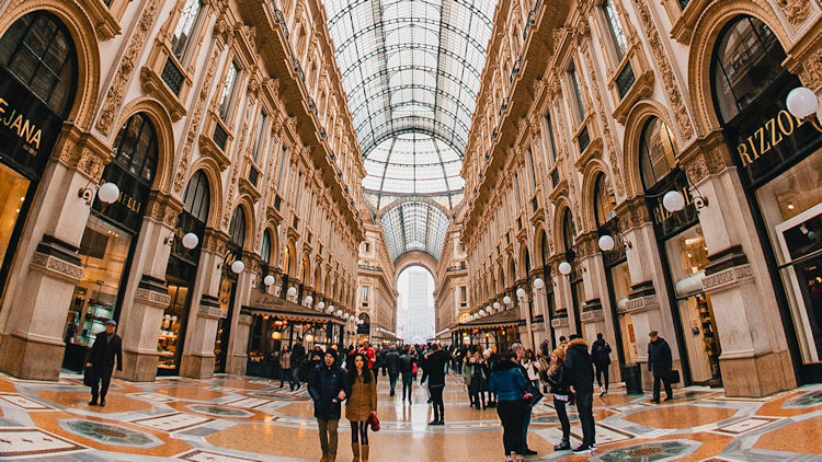 Setor do turismo de moda da Itália fatura cerca de 27 bilhões de euros por ano