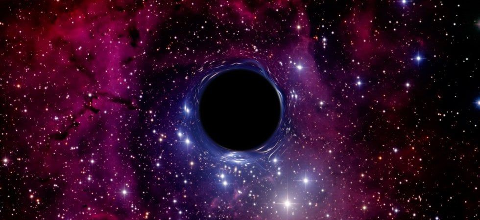 Cientistas italianos realizam simulações sobre destino dos buracos negros