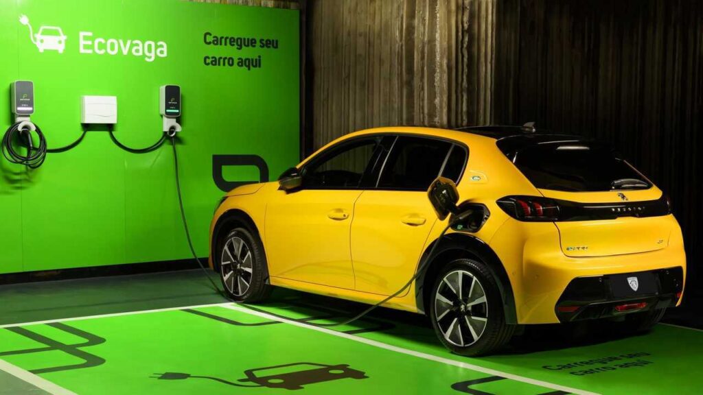 Stellantis registra aumento de 22% nas vendas globais de veículos elétricos a bateria