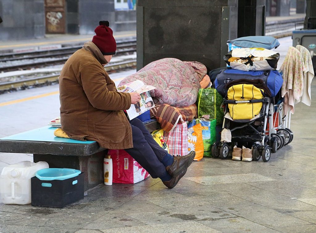 Dados revelam que risco de pobreza atinge quase 25% da população da Itália