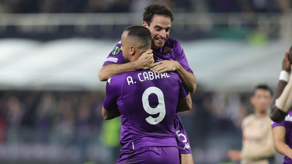 Clube italiano Fiorentina anuncia que foi admitido para jogar Conference League