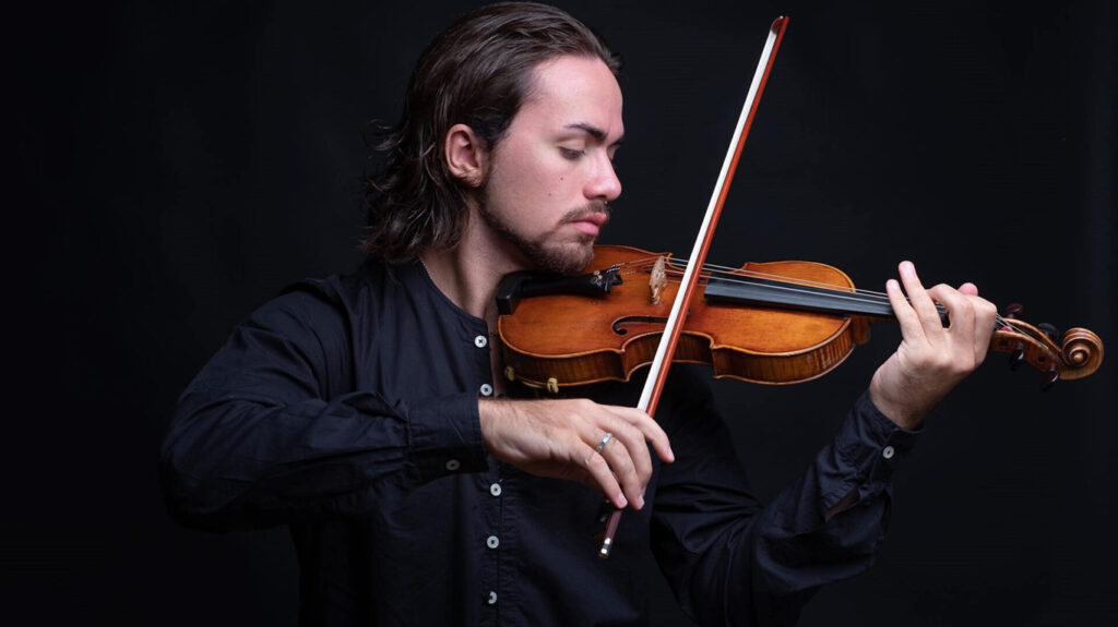 Violinista italiano Giuseppe Gibboni fará apresentações gratuitas em Brasília