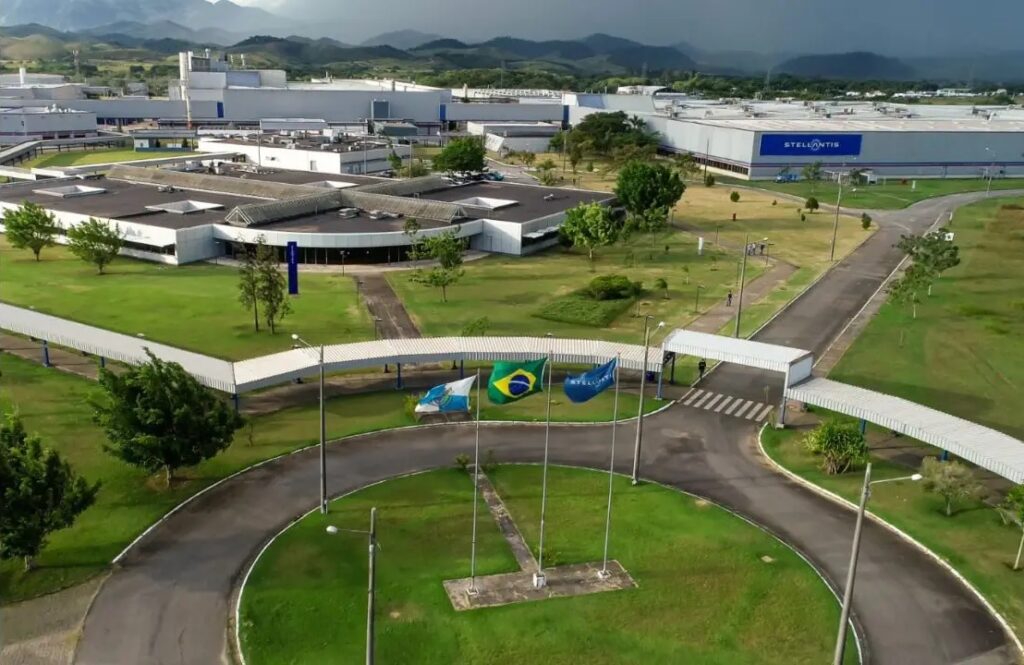Stellantis anuncia investimento de R$ 2,5 bilhões até 2025 em fábrica no Estado do Rio
