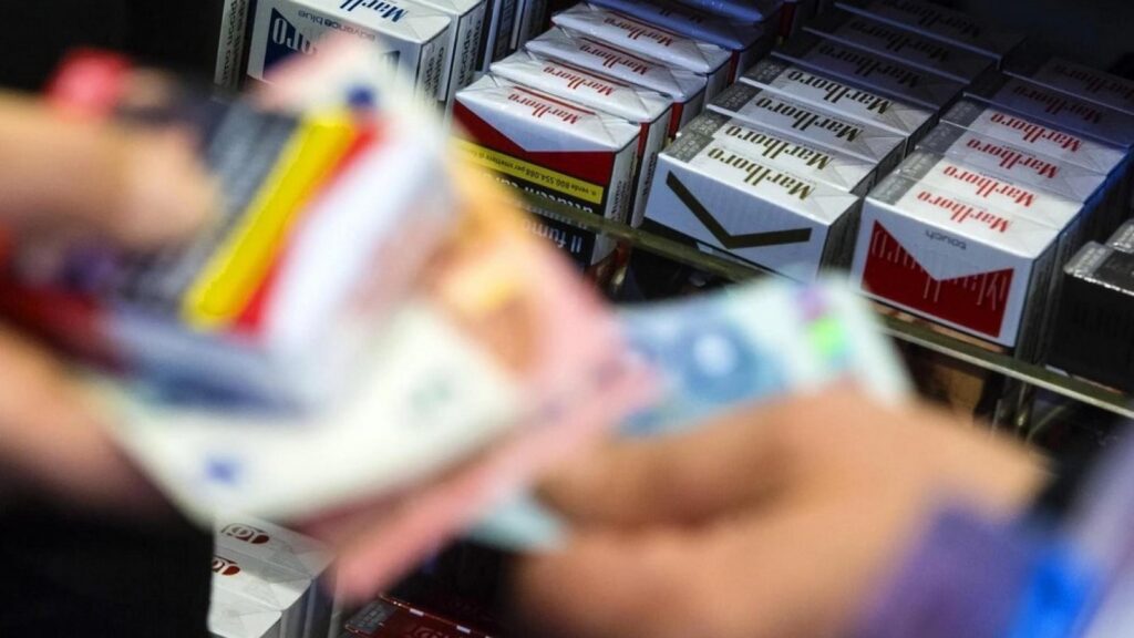 Lei Orçamentária da Itália prevê aumento dos impostos sobre cigarros e absorventes