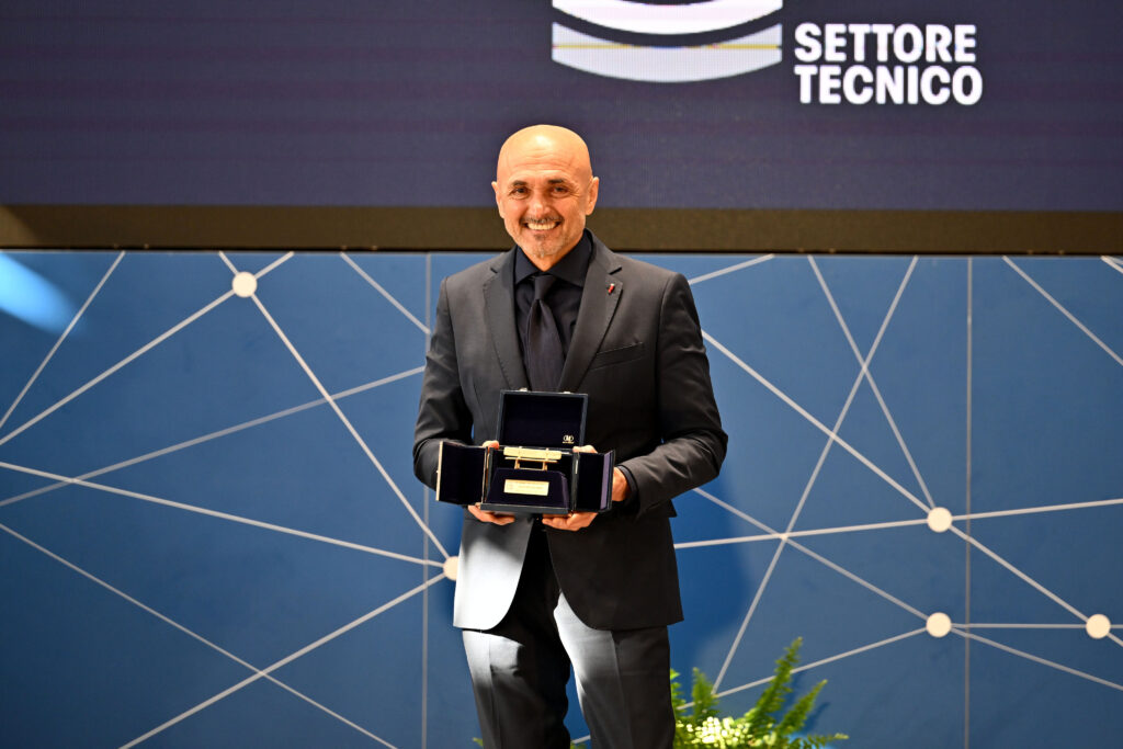 Spalletti é eleito melhor treinador da temporada de 2022/23 da Série A da Itália
