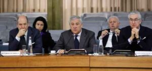 Chanceler da Itália afirma que país está pronto para enviar tropas a futuro Estado palestino